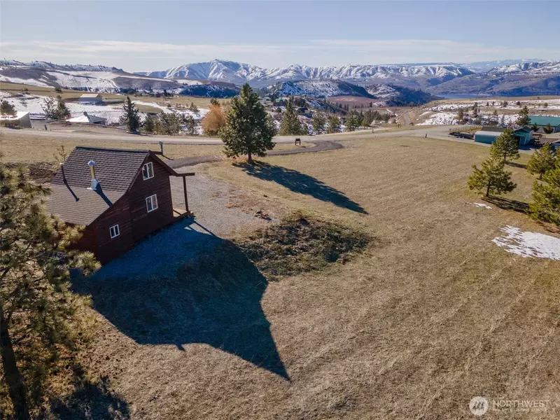 705 Upper Trails Road, Chelan, WA 98816