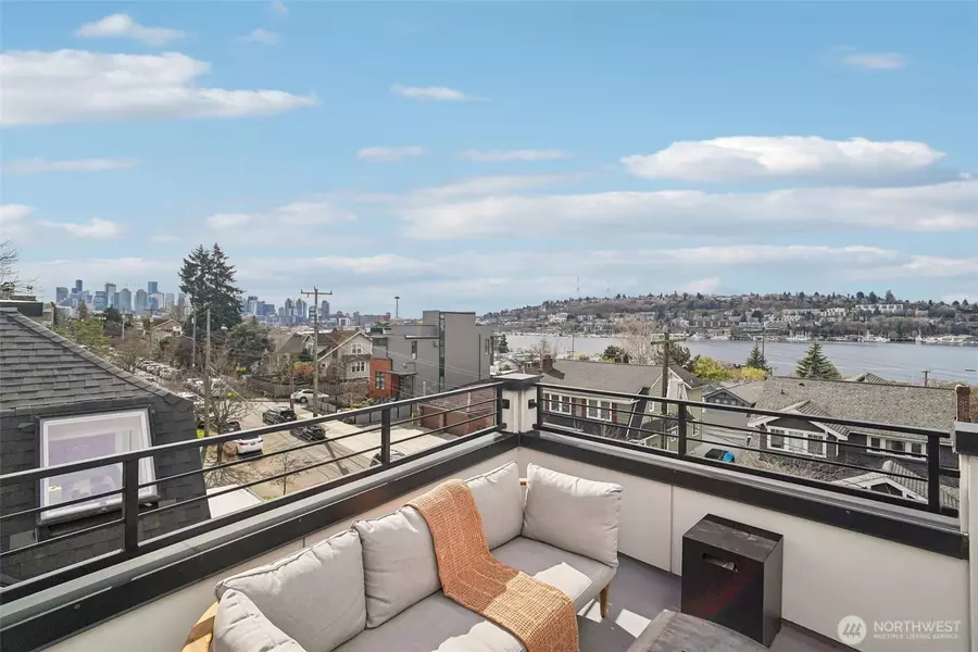 2514 Yale AVE E #B, Seattle, WA 98102