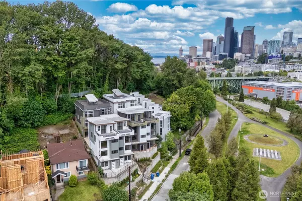 1015 Sturgus AVE S #B, Seattle, WA 98144