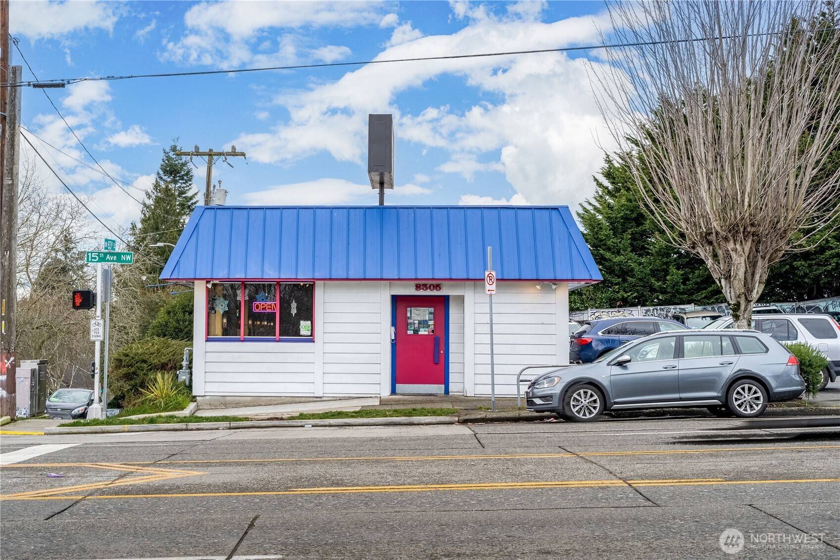 Seattle, WA 98117,8305 15th AVE NW