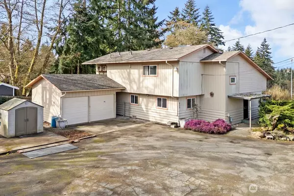 833 S Dash Point RD, Federal Way, WA 98003
