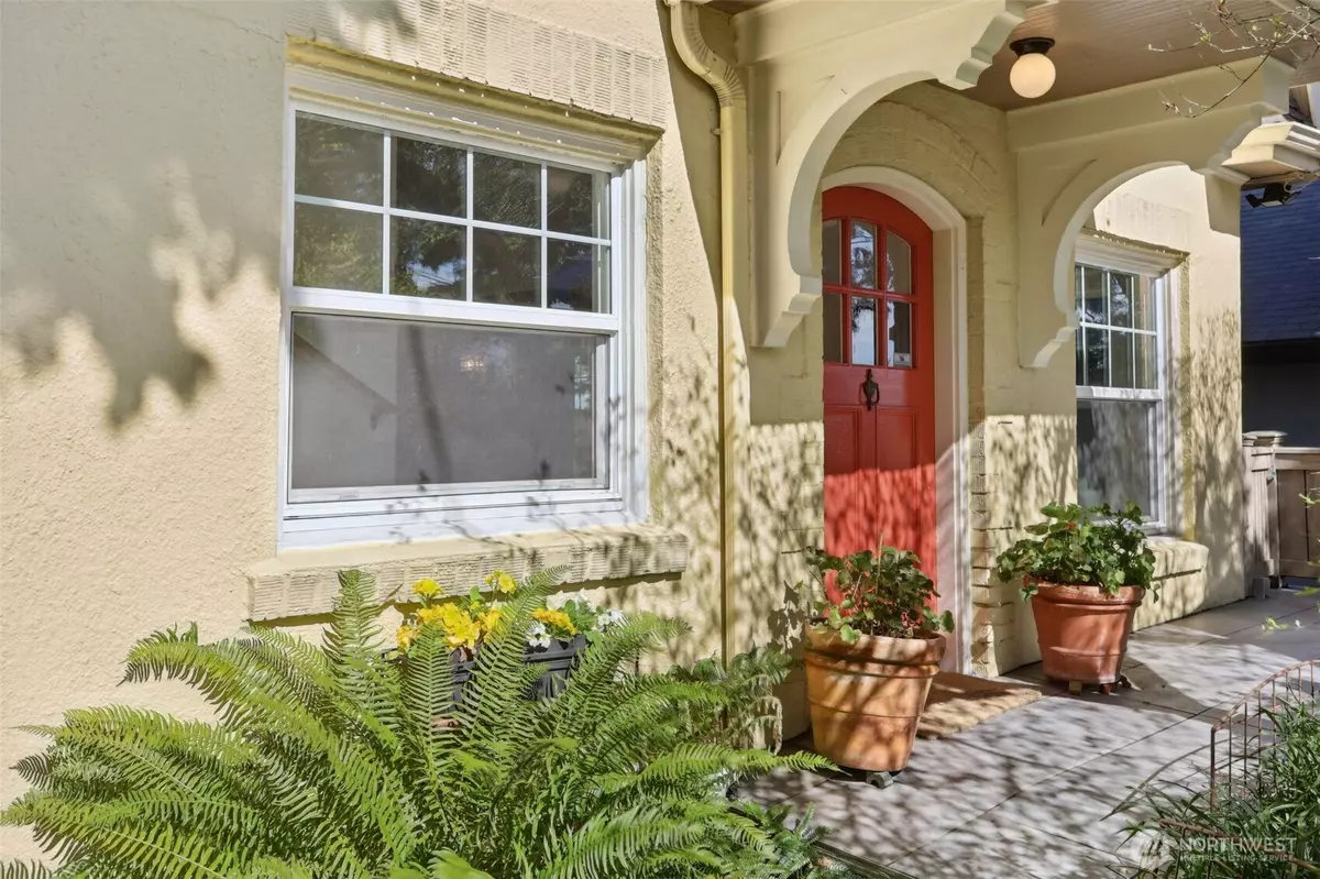 Seattle, WA 98112,2406 E Galer ST