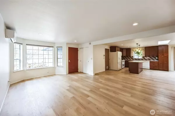 Puyallup, WA 98374,15815 121st Avenue Ct E