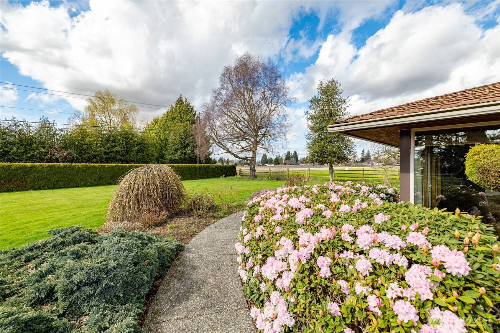 Mount Vernon, WA 98273,14773 Avon Allen RD