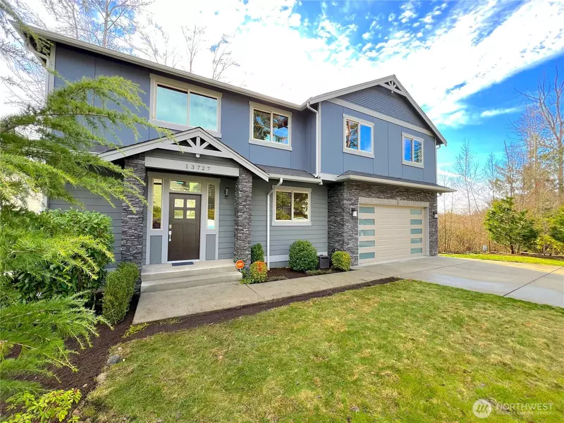 13727 26th PL W, Lynnwood, WA 98087