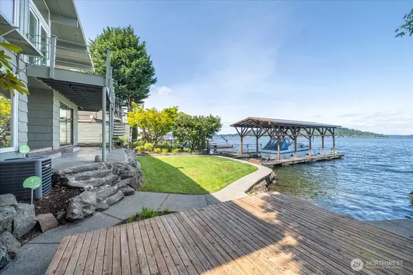 10656 Rainier AVE S, Seattle, WA 98178