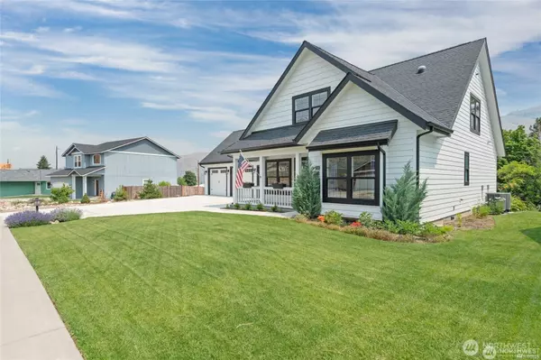 Entiat, WA 98822,1017 Crest LOOP