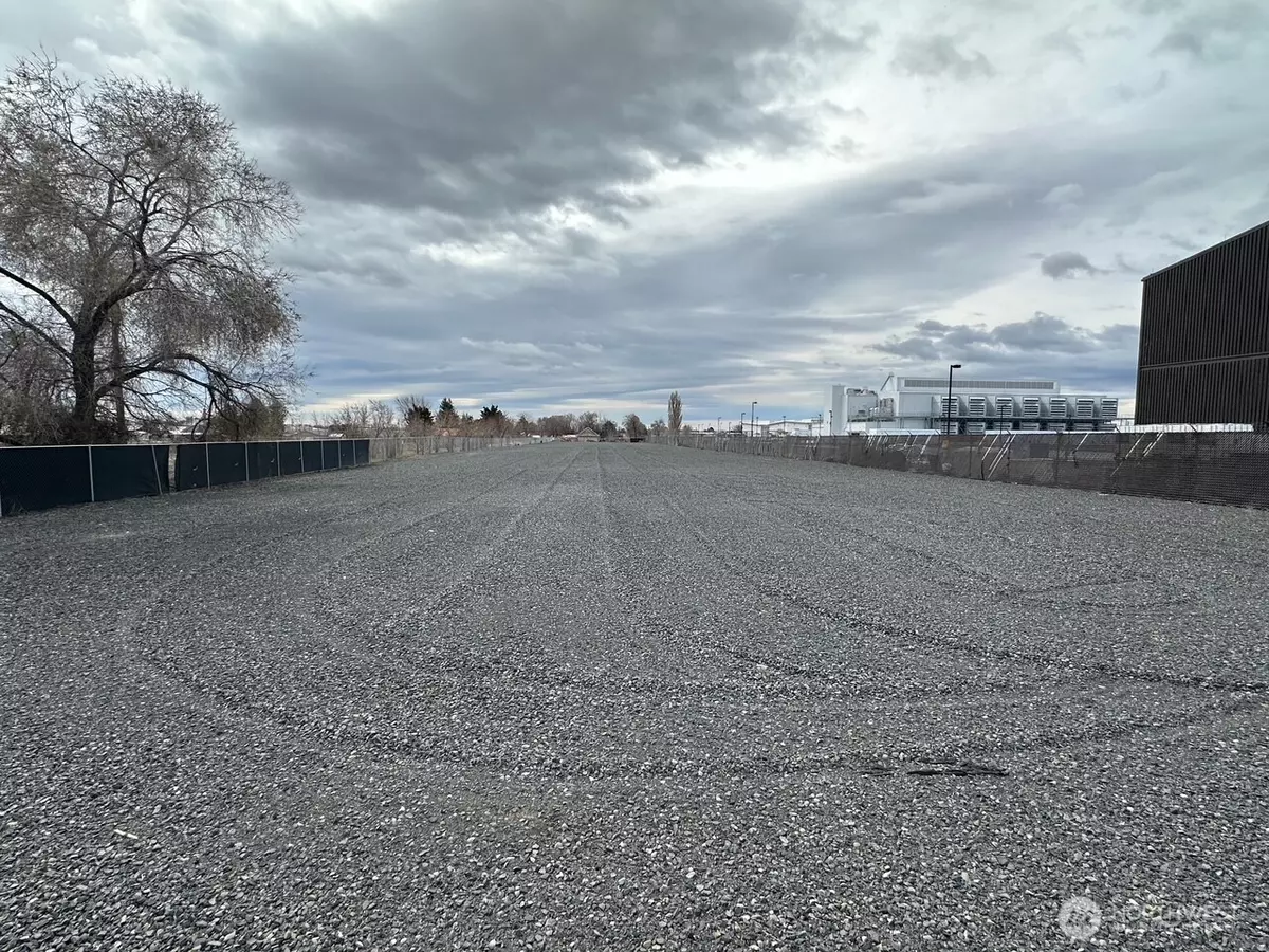 Quincy, WA 98848,211 B ST NW