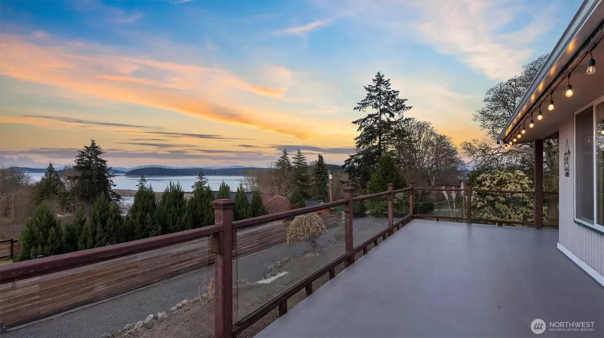 Oak Harbor, WA 98277,5011 Bakerview RD