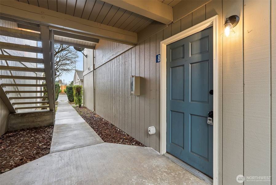 1700 Lake Park DR SW #8, Tumwater, WA 98512