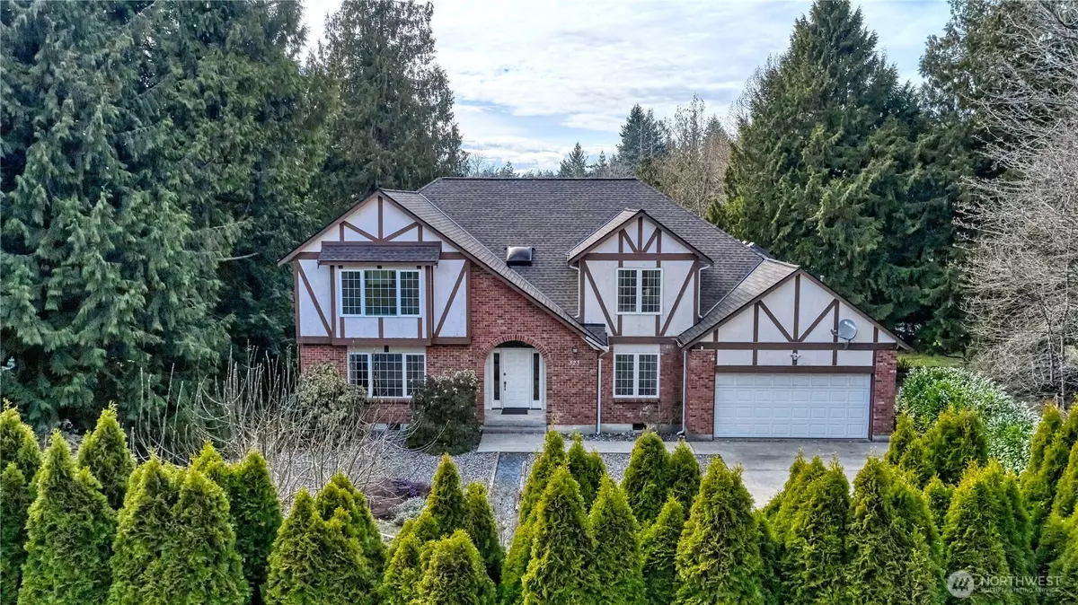 Point Roberts, WA 98281,323 Evergreen WAY