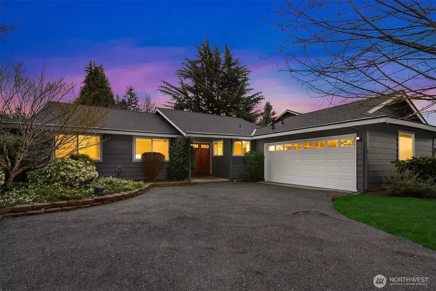 14822 113th AVE NE, Kirkland, WA 98034