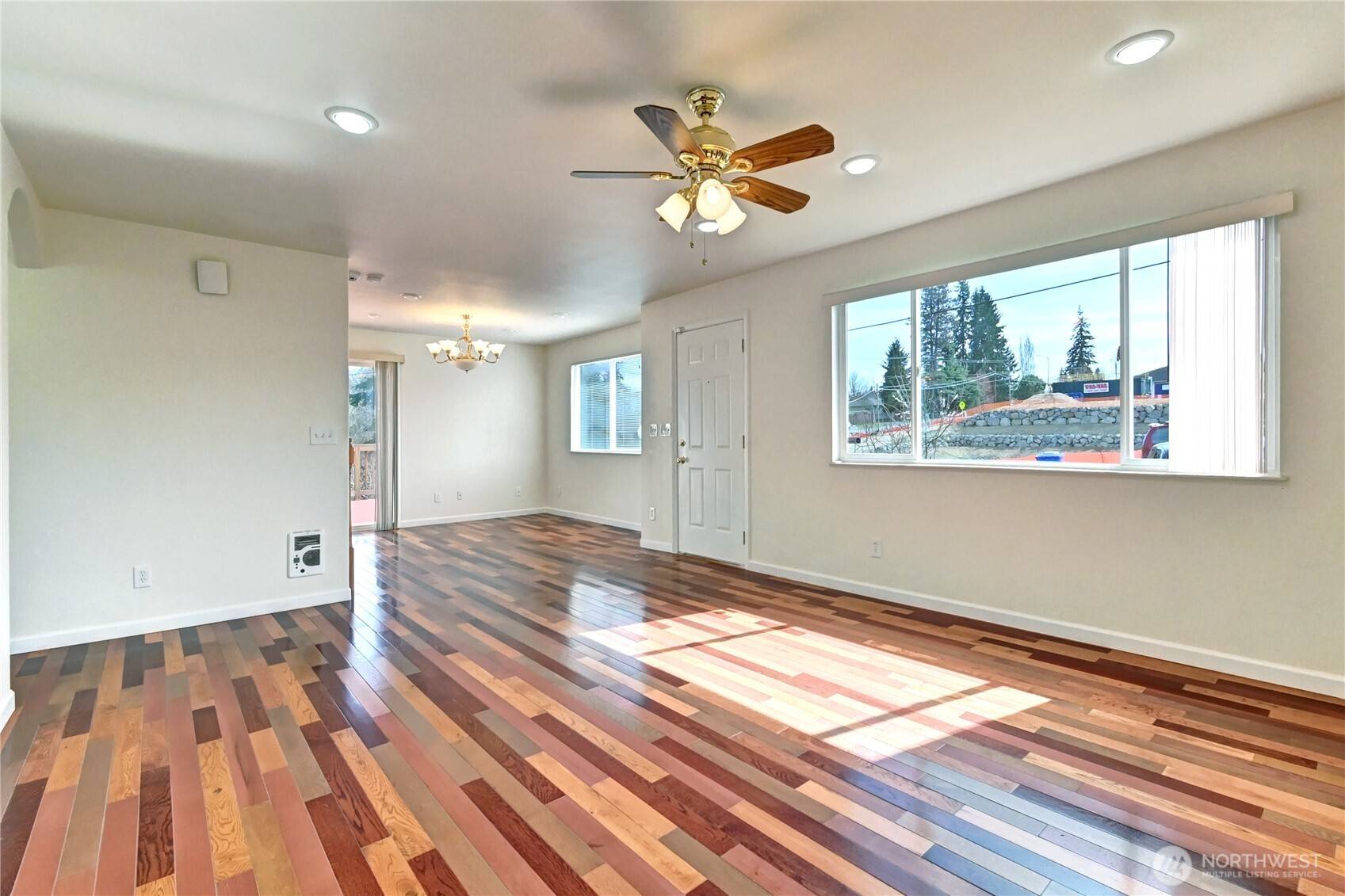 Kent, WA 98030,10718 SE 272nd ST
