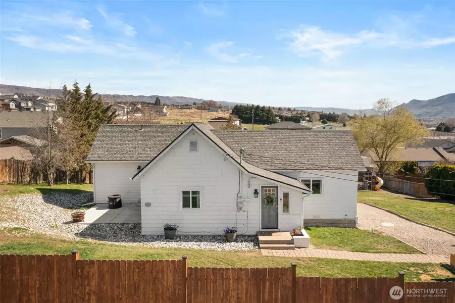 609 S Iowa AVE, East Wenatchee, WA 98802
