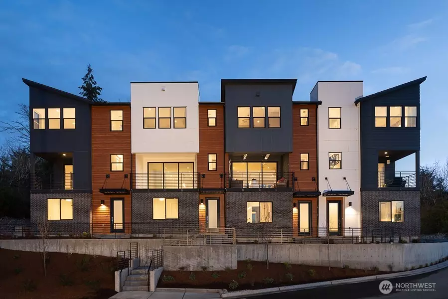 10819 (HS 103) 120TH LN NE #E, Kirkland, WA 98033