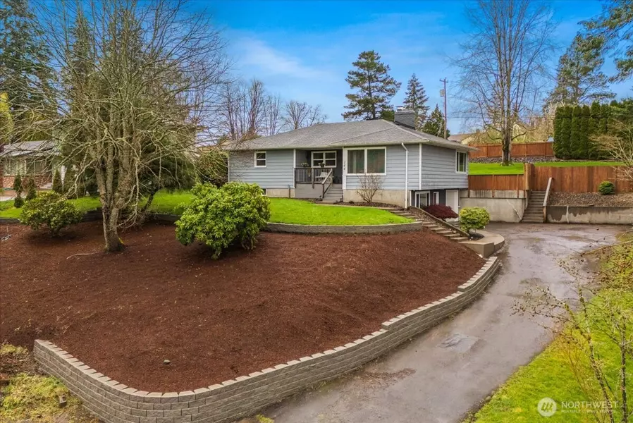 144 Alpha DR, Longview, WA 98632