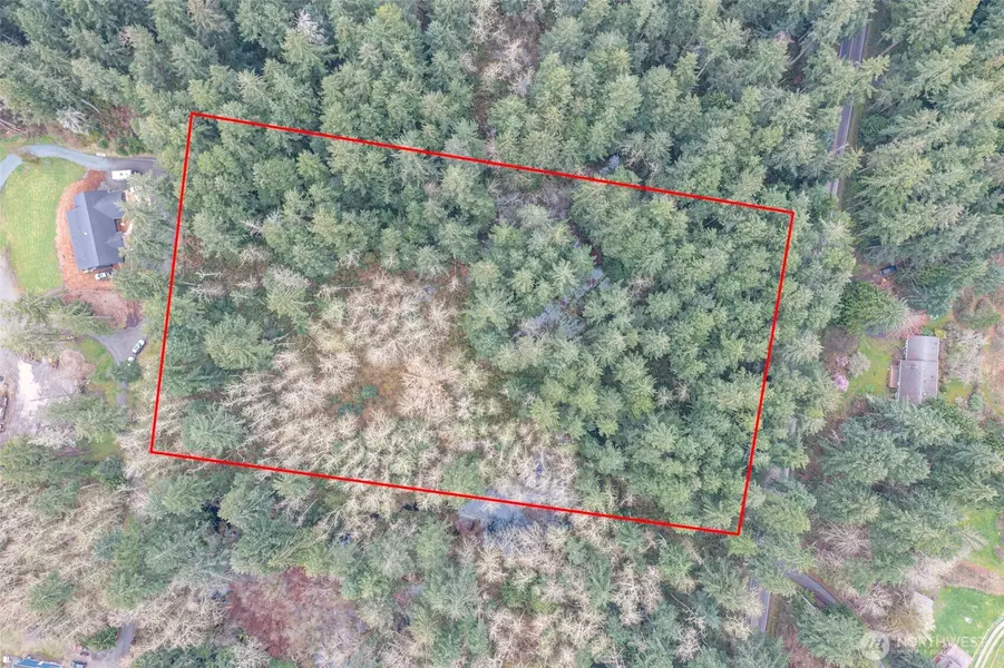 6902 Holst RD, Clinton, WA 98236