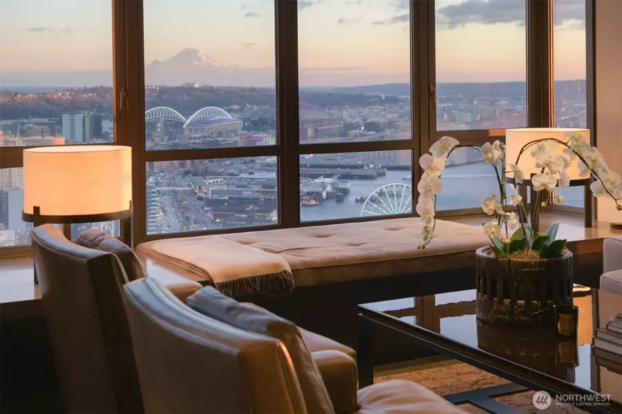 2125 1st AVE #3202, Seattle, WA 98121