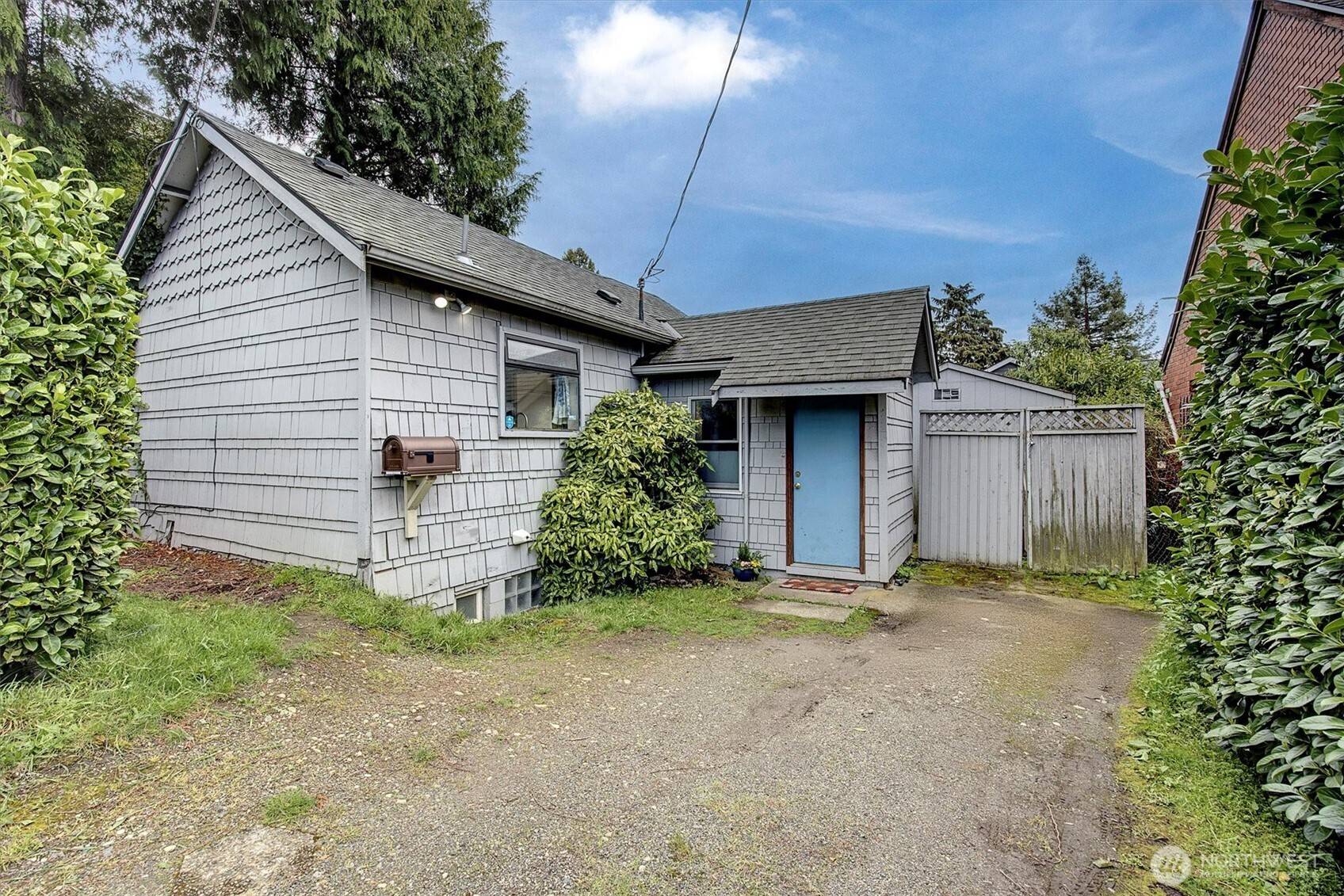 119 NE 80th ST, Seattle, WA 98115