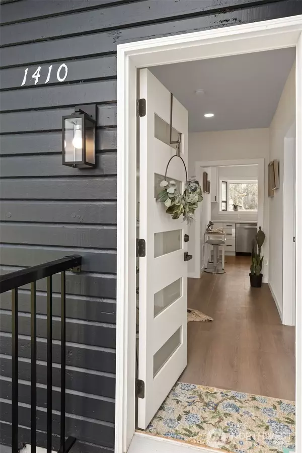 1410 J Street, Bellingham, WA 98225