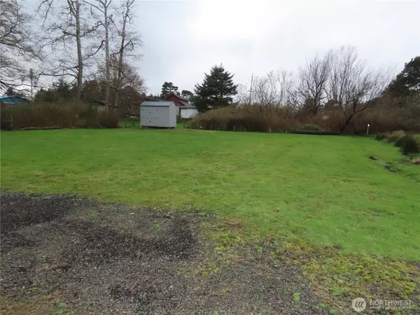 1663 First AVE, Grayland, WA 98547