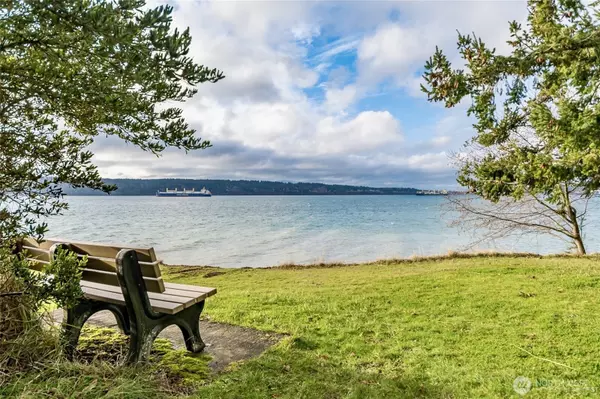 Langley, WA 98260,3622 East Harbor RD