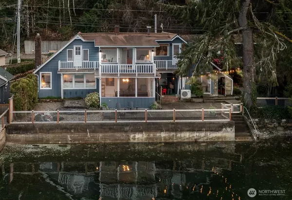 14103 E State Route 106, Belfair, WA 98528