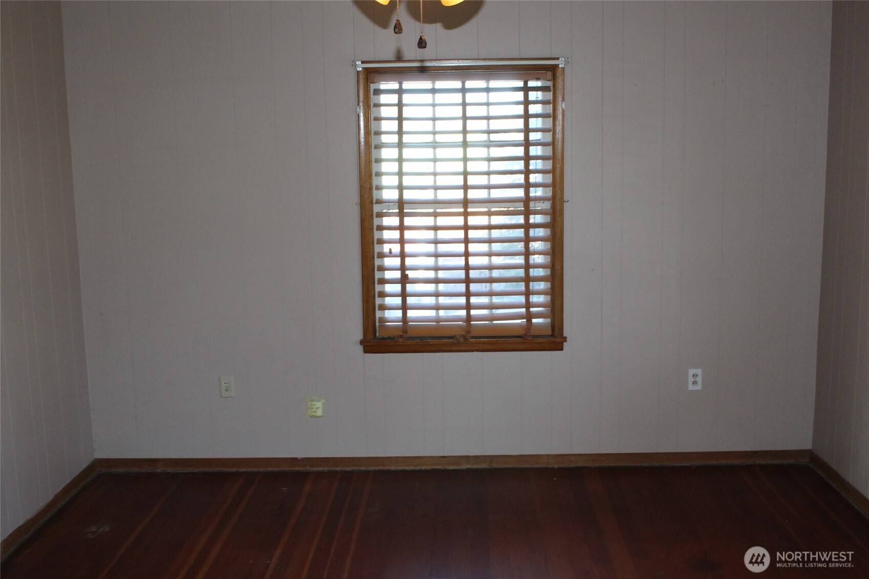 Lind, WA 99341,112 E 3rd ST
