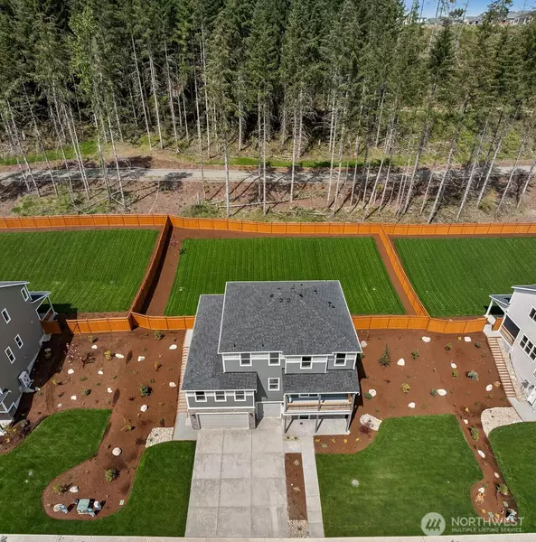 15710 210th AVE E #311, Bonney Lake, WA 98391