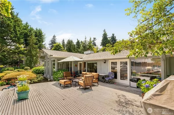 Mercer Island, WA 98040,8428 N Mercer WAY