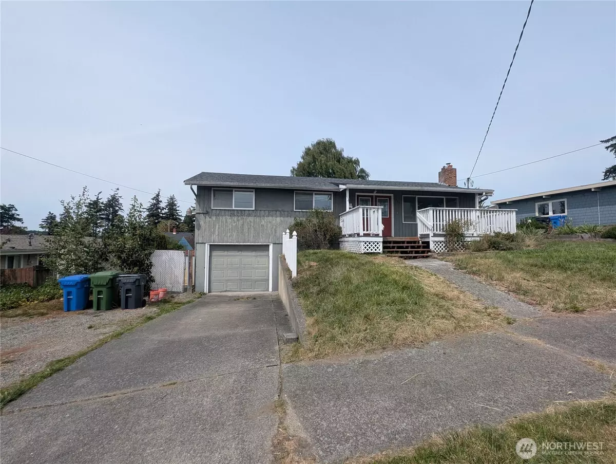 Oak Harbor, WA 98277,1546 NE 2nd AVE