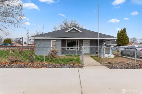 219 NE B ST, Quincy, WA 98848
