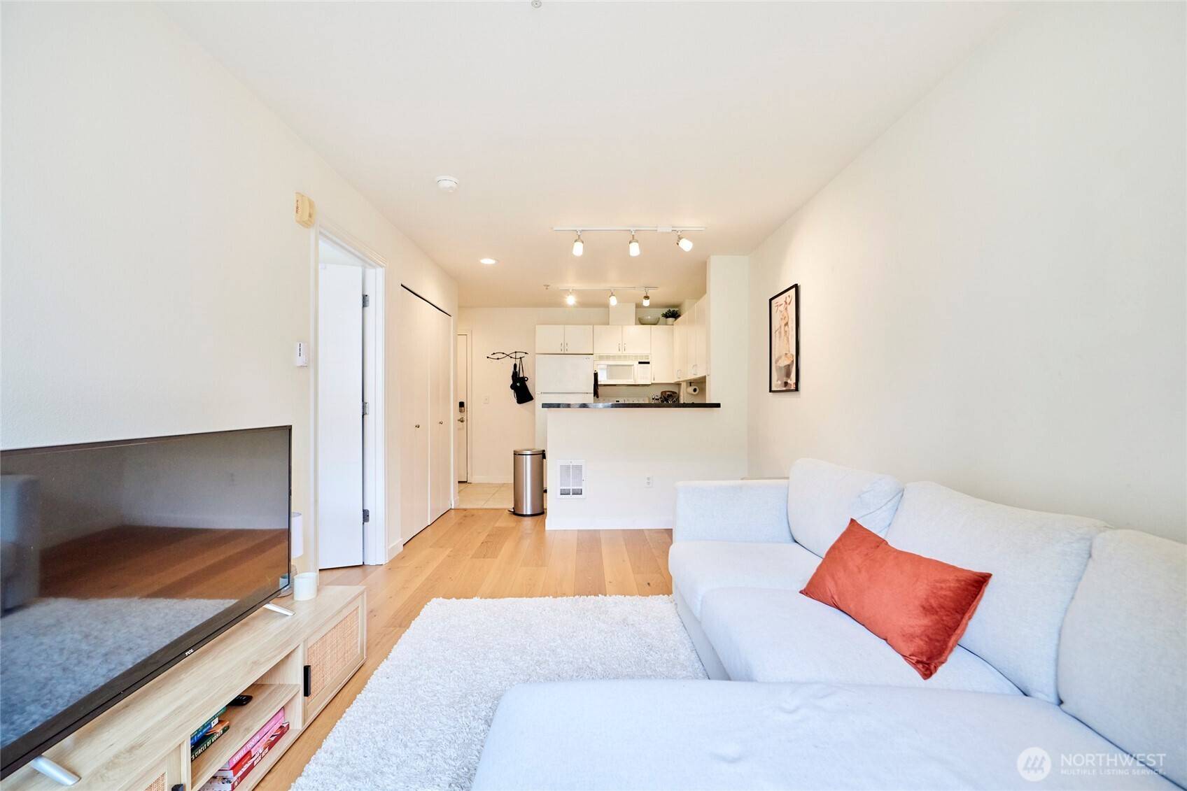 1323 Boren AVE #407, Seattle, WA 98101