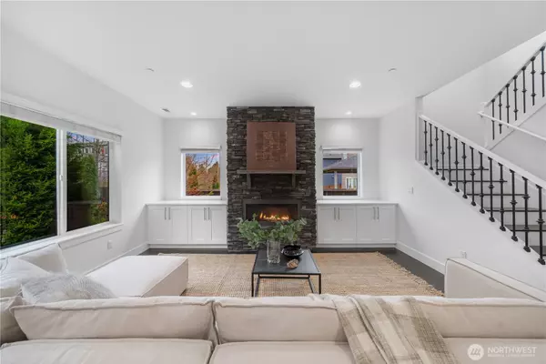 Bothell, WA 98011,8837 NE 202nd PL
