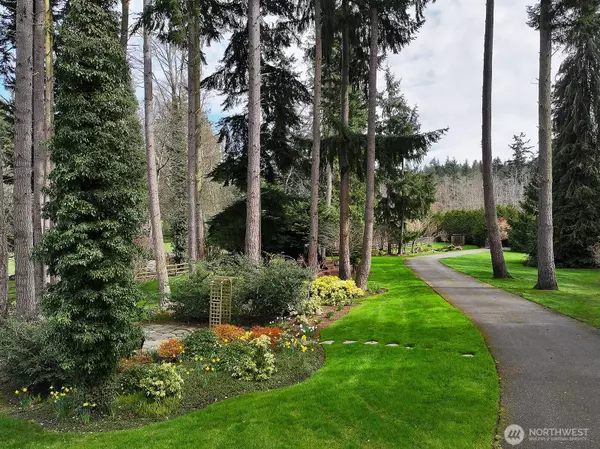 Freeland, WA 98249,5208 East Harbor RD
