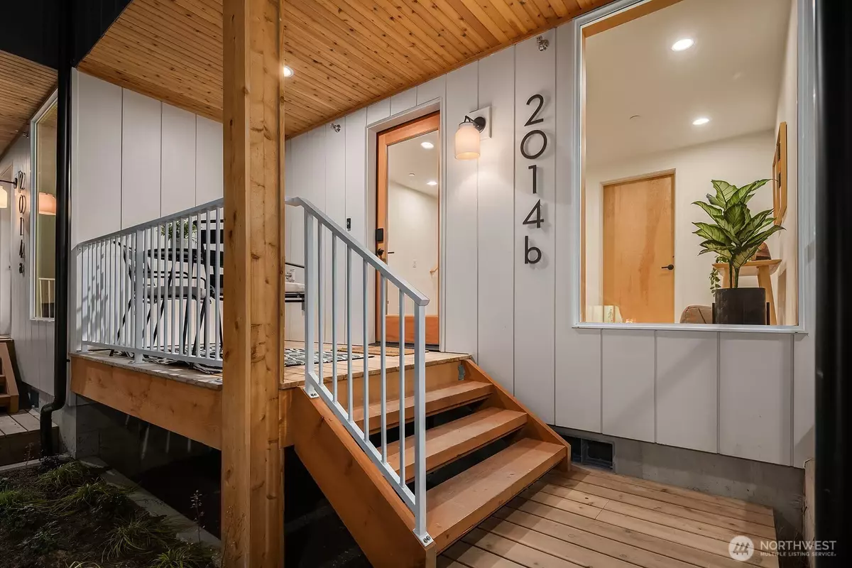 Seattle, WA 98102,2014 Franklin AVE E #B