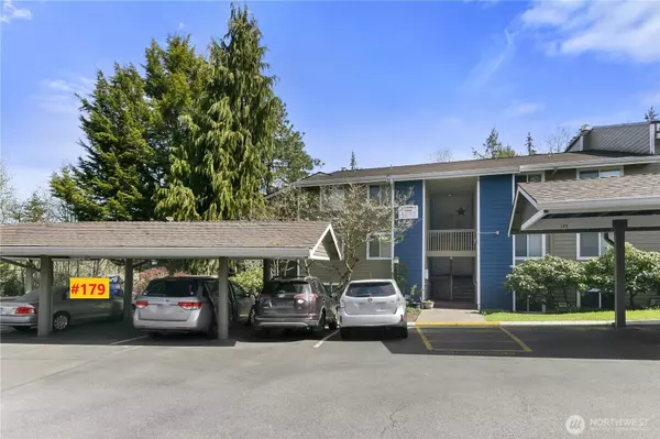 20156 Vikings Crest NE #7-102, Poulsbo, WA 98370