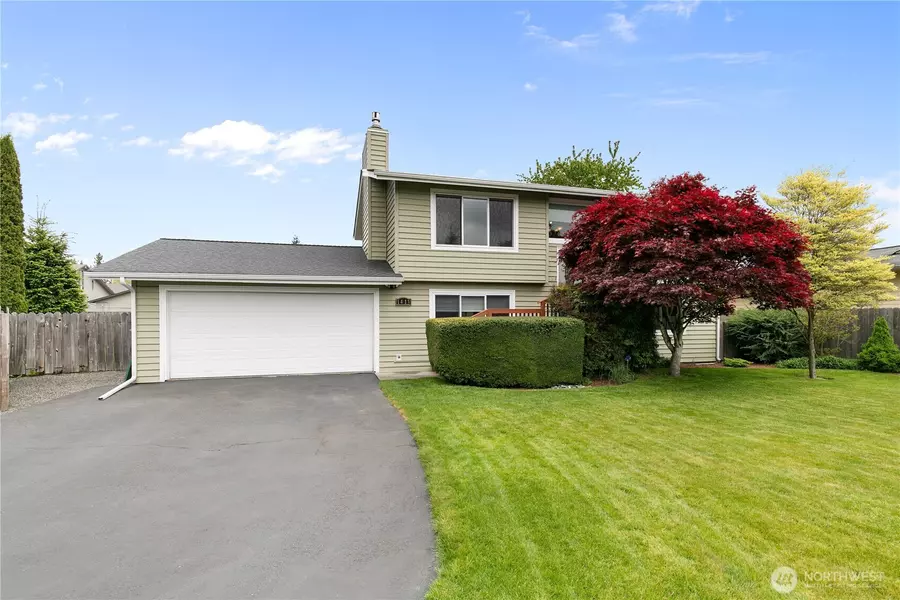 1413 Rainier ST, Sumner, WA 98390