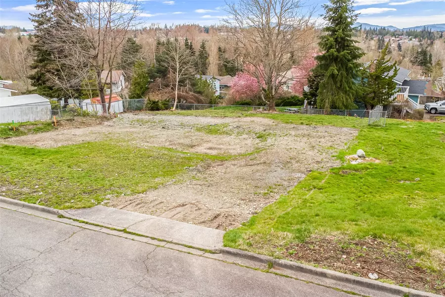 3715 Apache DR, Mount Vernon, WA 98273