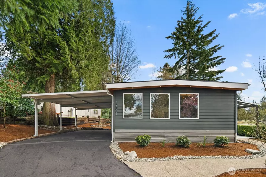 12801 NE 189th ST, Bothell, WA 98011