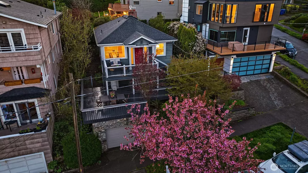 1119 5th AVE N, Seattle, WA 98109