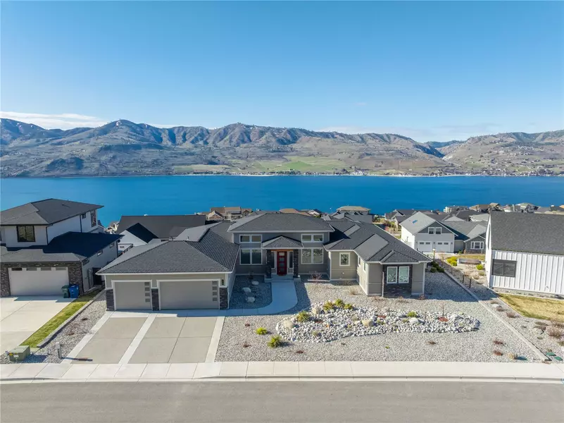 108 Sky Harbor Drive, Chelan, WA 98816