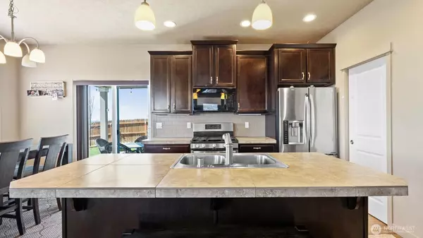 Connell, WA 99326,1121 W Edison ST