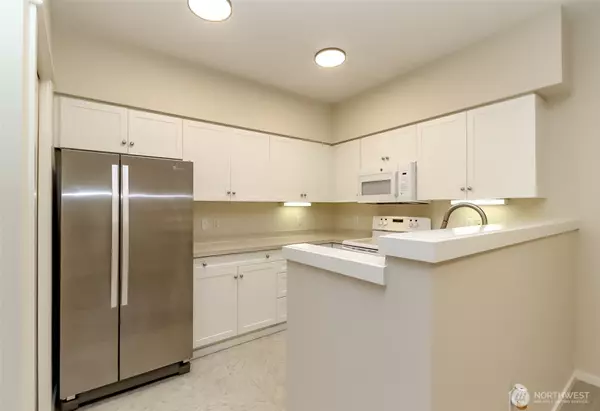 Lynnwood, WA 98087,15026 40th AVE W #7-203