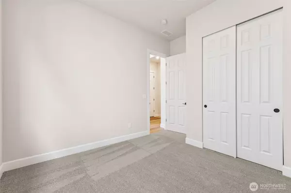 Buckley, WA 98321,710 S Davis ST #106