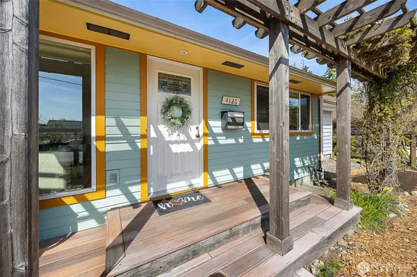 4126 SW 106th ST, Seattle, WA 98146