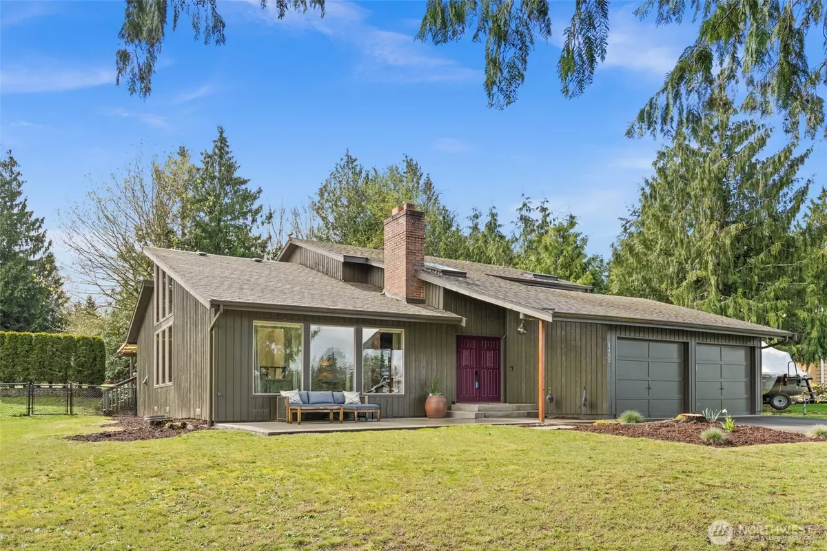 Lake Tapps, WA 98391,2402 185th AVE E