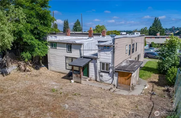 Seattle, WA 98115,305 NE 65th ST