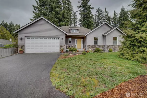 2038 NE Laurie Vei LOOP, Poulsbo, WA 98370