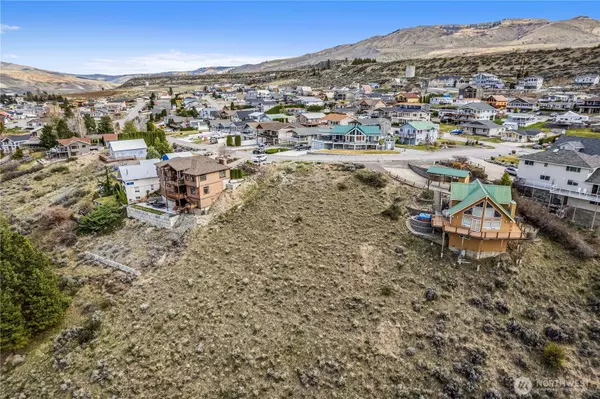 Orondo, WA 98843,525 W Marine View Dr